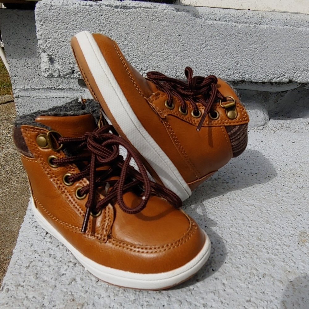Boys boots